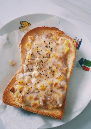 รูปของ ขนมปังทูน่าคอร์นมายองเนส🌽by Airfryer