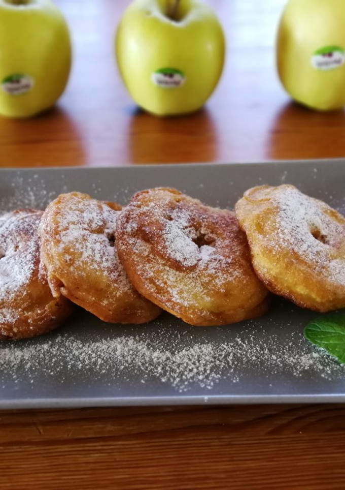 Una foto de Manzana en gabardina