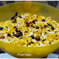 A picture of Spicy Murmura Chivda.