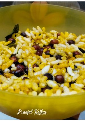 A picture of Spicy Murmura Chivda.
