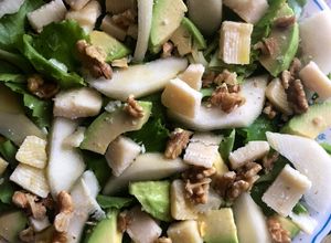 Foto di Insalata di avocado, pera e grana