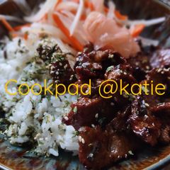 A picture of Beef Rice Bowl.