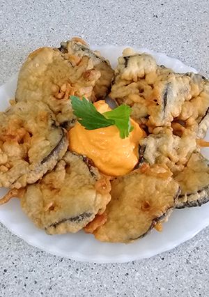 Una foto de ✔🍆🍆 Escalopes de Berenjena | Torrejas de Berenjena | Paso a paso 🔥💜