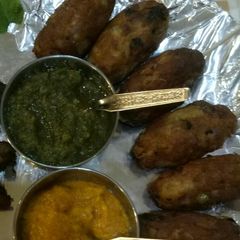 A picture of Cheese cutlets.