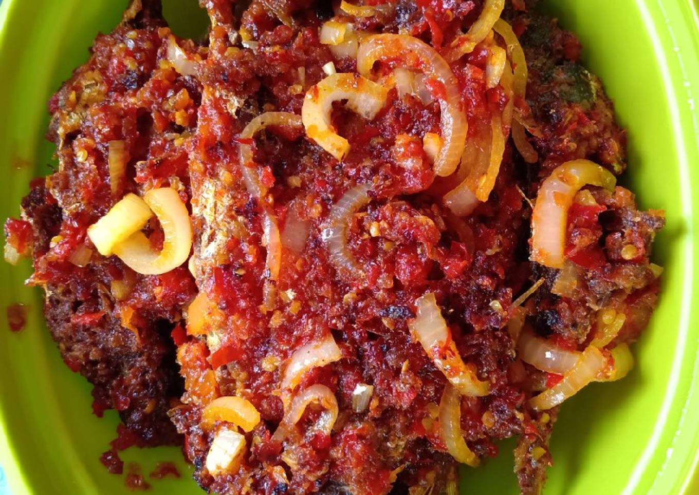 Ikan selayang masak sambal