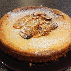A picture of Baked Lemon Cheesecake.