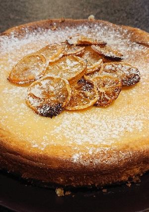 A picture of Baked Lemon Cheesecake.