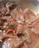 Bistec de res en salsa