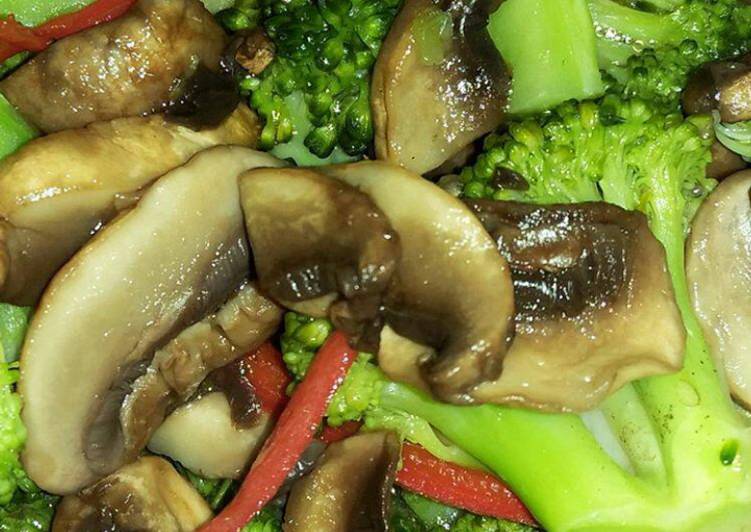Resep Tumis brokoli jamur Anti Gagal