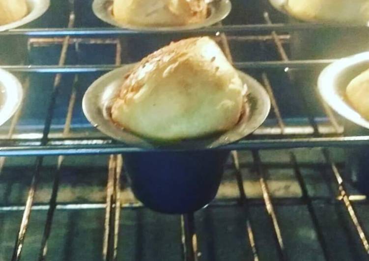 Recipe of Award-winning Basil and Parmesan Popovers