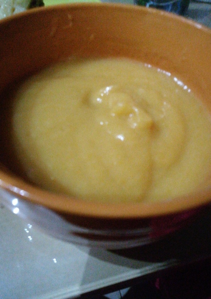 Una foto de Puré de calabacín olla gm g