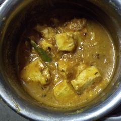 A picture of Paneer masala.