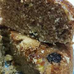 Una foto de Torta de avena, banana y pasas