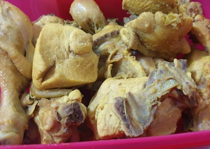 Resep Ayam Goreng Ungkep oleh Thoyyibatun Nisa' - Cookpad