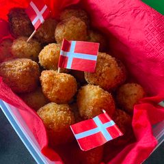 A picture of Japanesecroquette made with potato salad - Finger food for the party🎉.