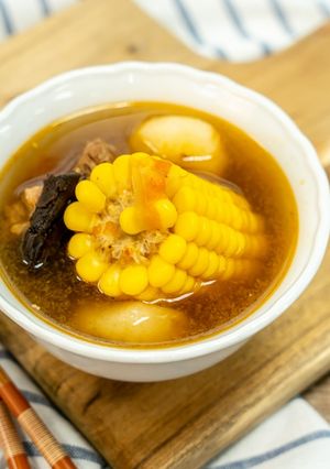 【老菜脯荸薺排骨湯】雨水節氣燉湯，口感爽脆湯頭甜 的食譜成品照片