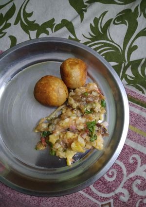 A picture of Liiti chokha bihari dish.