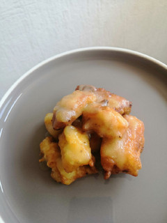 Una foto de Pollo rebozado con salsa de piña