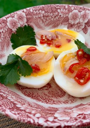 A picture of Soft boiled egg Thai spicy salad (Yum Kai Tom).