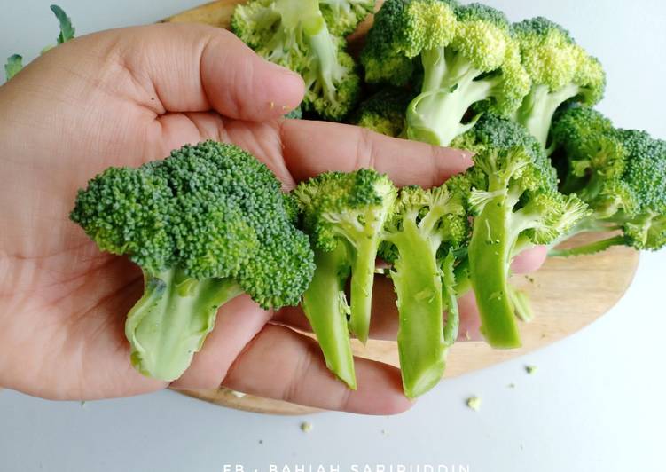 Resepi Tips: Cara Memotong Brokoli dengan baik yang Lezat