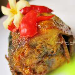 A picture of Ikan Goreng Marinasi.