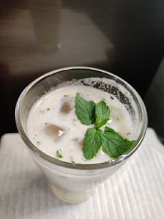 કચ્ચા આમ માજા મસ્તી (Kachcha Aam Maza Masti Recipe In Gujarati) રેસીપી મુખ્ય ફોટો