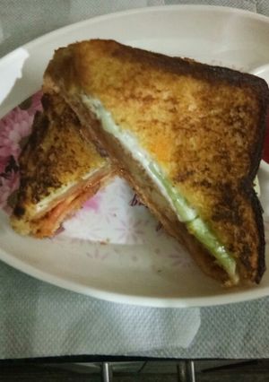 A picture of Potato sandwich.