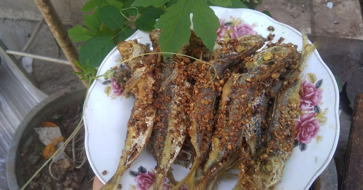 Iwak Goro Goreng (masakan ala khas pesisir Tuban)