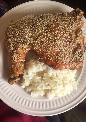 Una foto de Pollo agridulce con arroz frito