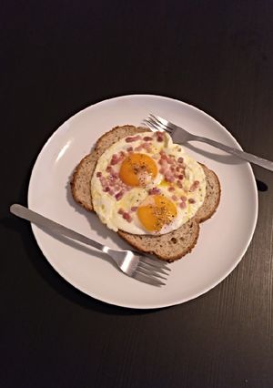 A picture of Lovers breakfast.