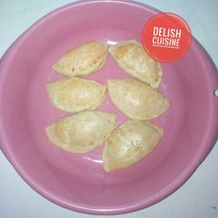 A picture of Home made meat pies.