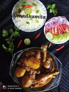 চিকেনের ঝোল(Chicken Jhol Recipe in Bengali) রেসিপির প্রধান ছবি