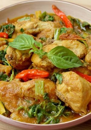 Foto resep Ayam Kemangi Pedas Khas Sunda Devina Hermawan