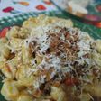 Ñoquis de papa con salsa bolognesa