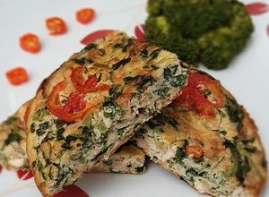 Foto resep Omelet Oat isi Ayam Bayam