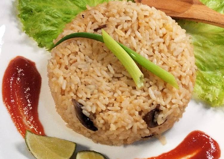 {Resep Nasi Goreng Telur Asin Legit dan Nikmat