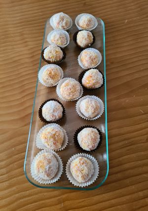 Foto principal de 66. Bolitas de Zanahoria y Coco