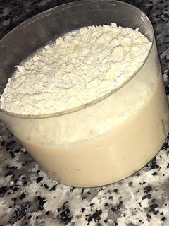 Una foto de Mousse De Turrón