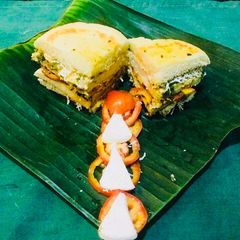 A picture of Kulcha Sandwich.