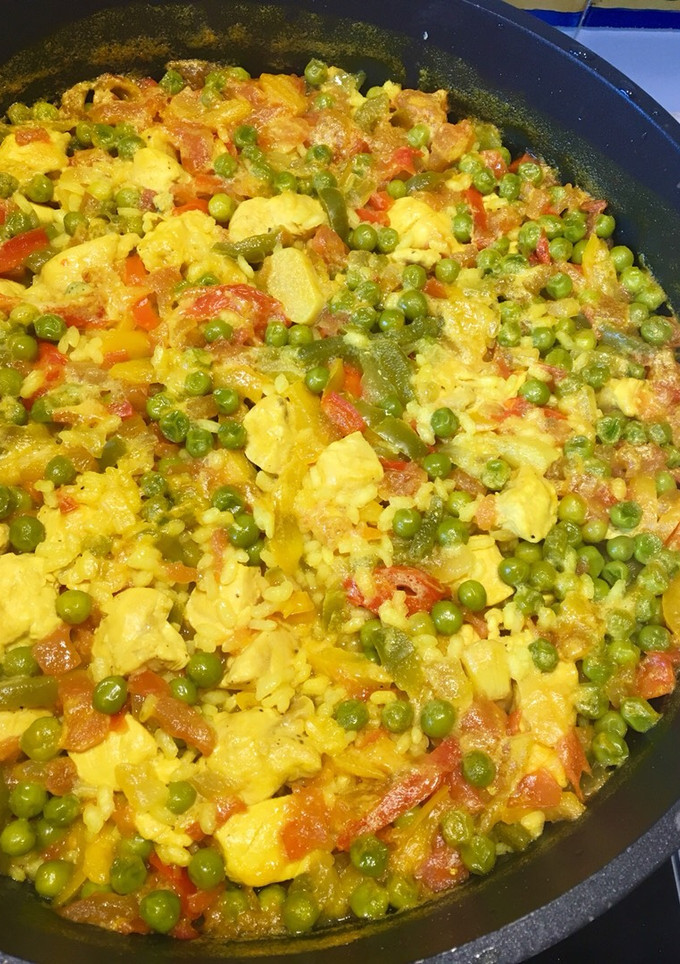 Una foto de Arroz con pollo
