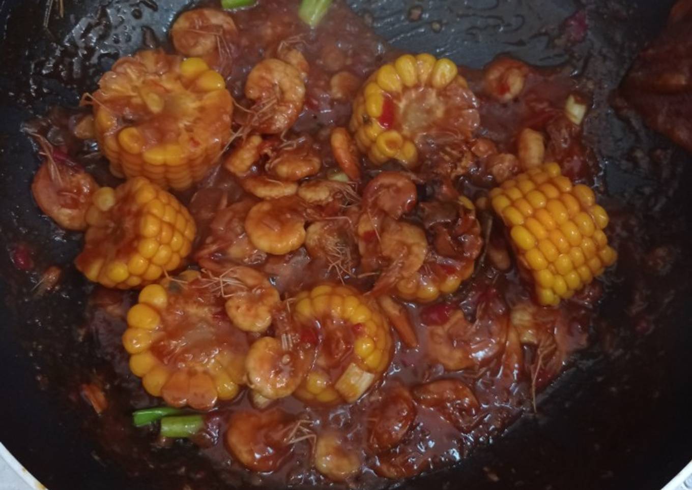 Udang dan jagung saus padang