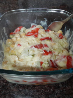 Una foto de 🇷🇺"Ensaladilla rusa" vegana con "mayonesa" de patata 🥗