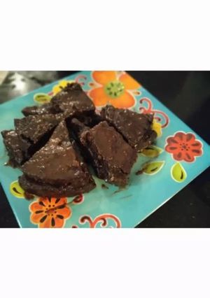 A picture of Chocolate double decker cake🎂.