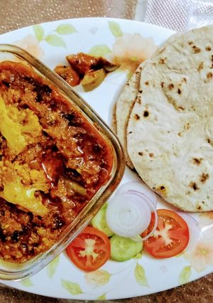 A picture of Tikka Gobi Masala.
