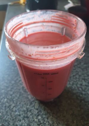 A picture of Raspberry Smoothie.