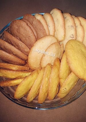 عکسی از دستور شیرینی کشمشی سه رنگ (ساده زعفرانی کاکائویی)😋