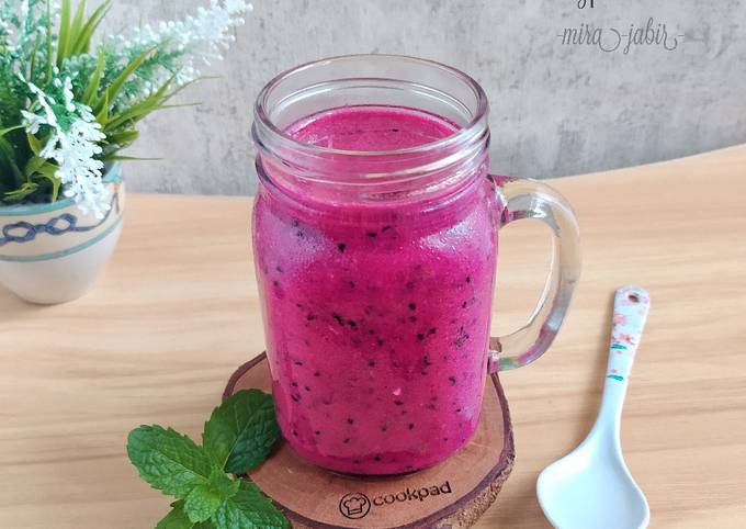 Resep Smoothies Nagpistimint (Buah Naga,Pisang,Timun,Daun Mint) Oleh ...