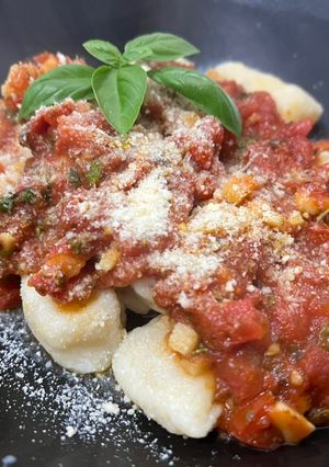 Házi mascarpone-s gnocchi házi sugoval🇮🇹 recept fotója