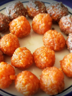 A picture of Motichoor ladoos.