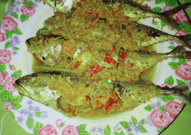 Resep Ikan Kembung Bumbu Kuning By Uliz Kirei Oleh Sri